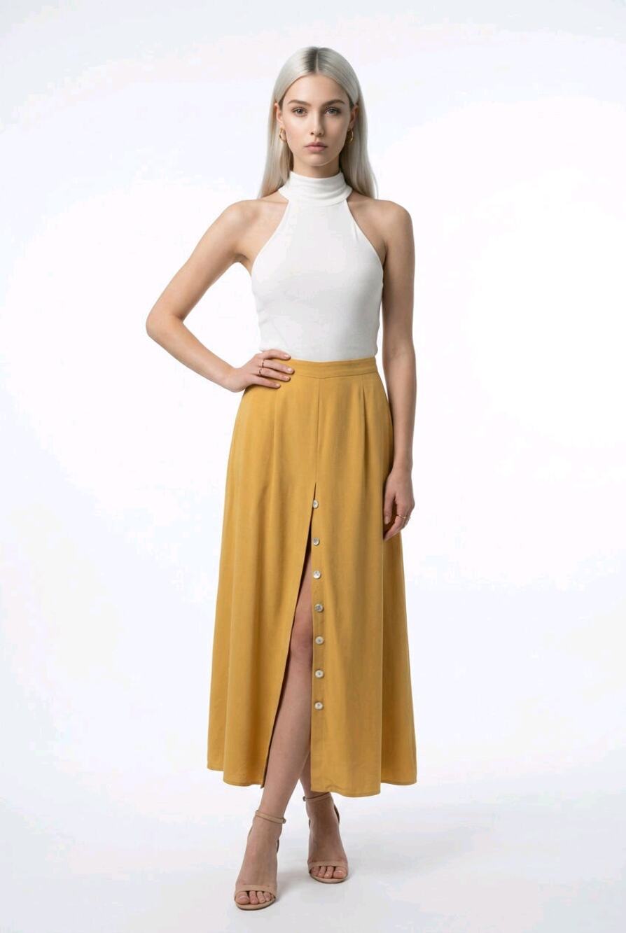 Due Per Due 100% Silk Yellow Lined Skirt Size 8 Mother of Pearl Buttons Vintage